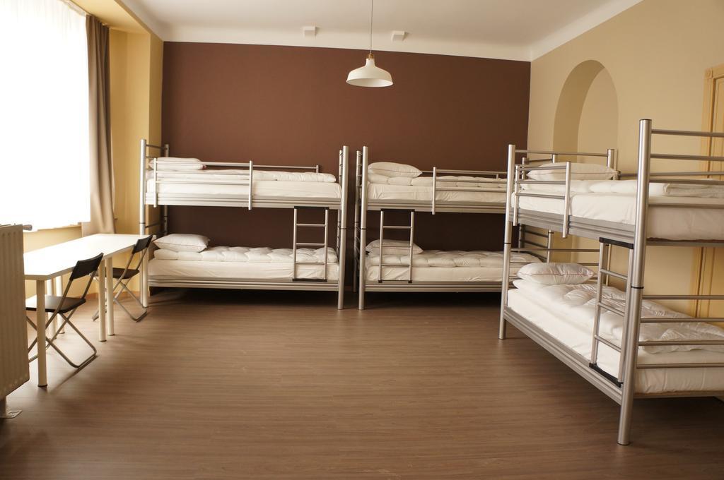Es Hostel Saint-Gilles Экстерьер фото