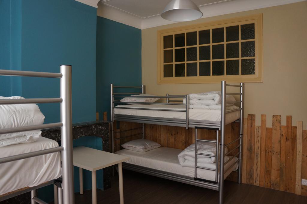 Es Hostel Saint-Gilles Экстерьер фото