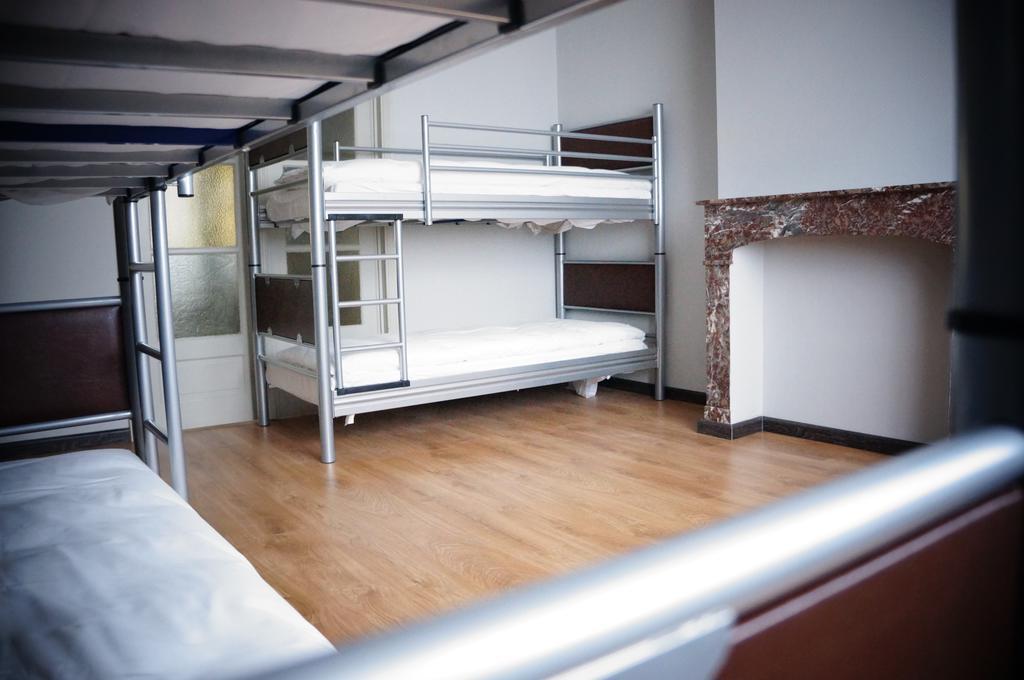 Es Hostel Saint-Gilles Номер фото