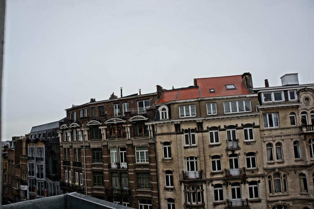 Es Hostel Saint-Gilles Экстерьер фото